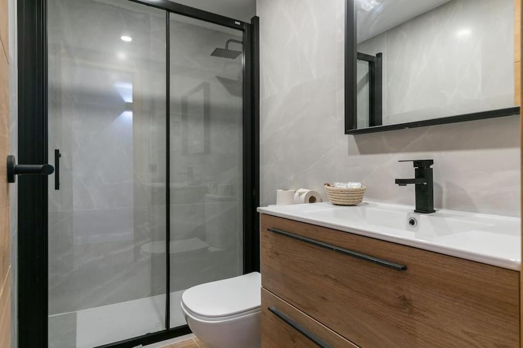 Nice New Duplex In Front Of Palacio Vistaalegre Madrid Exterior foto